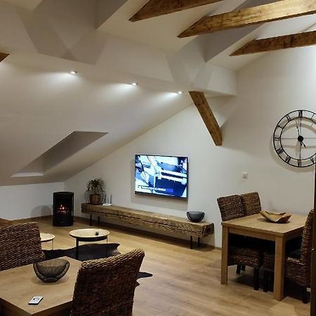 Ltm Apartman Spišská Nová Ves Buitenkant foto