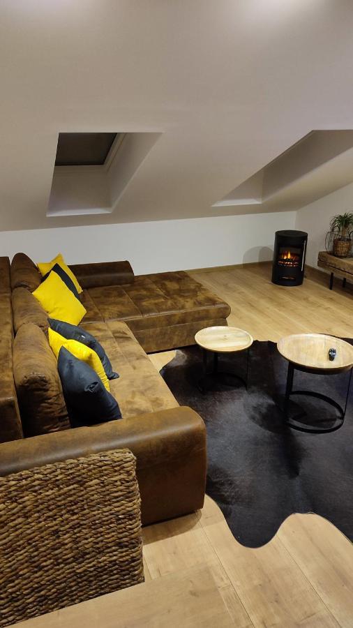 Ltm Apartman Spišská Nová Ves Buitenkant foto
