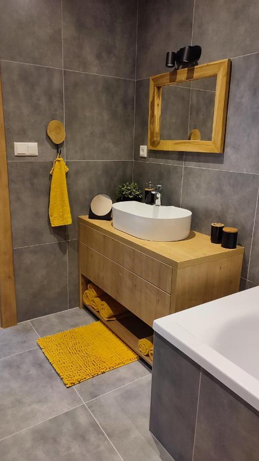 Ltm Apartman Spišská Nová Ves Buitenkant foto
